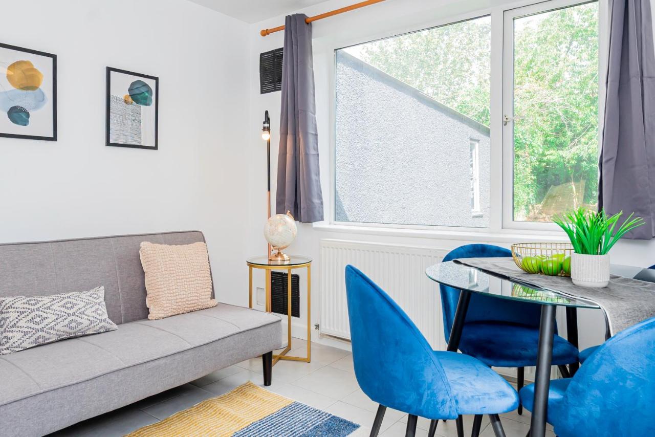 Charming 2-Bedroom Flat With A Garden And Free Parking At Abingdon Oxford Exterior foto