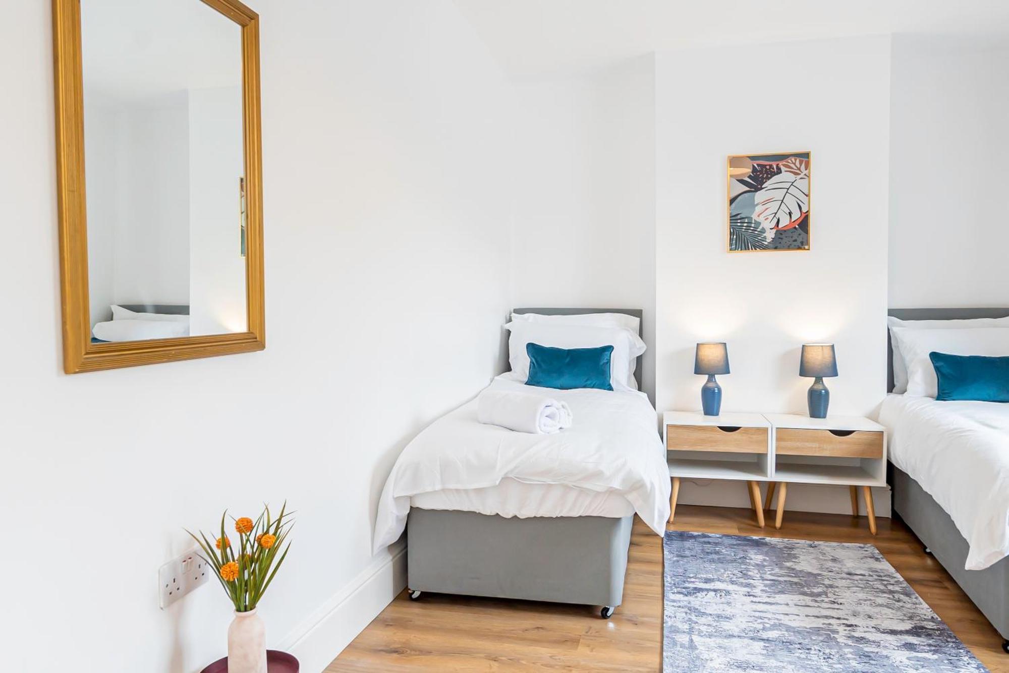 Charming 2-Bedroom Flat With A Garden And Free Parking At Abingdon Oxford Exterior foto